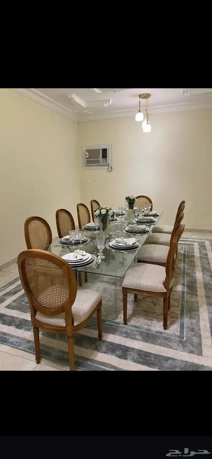 للحفلات والمناسبات قهوجينن وصبابين كراسي بنوعها اطولات بأنوا 3