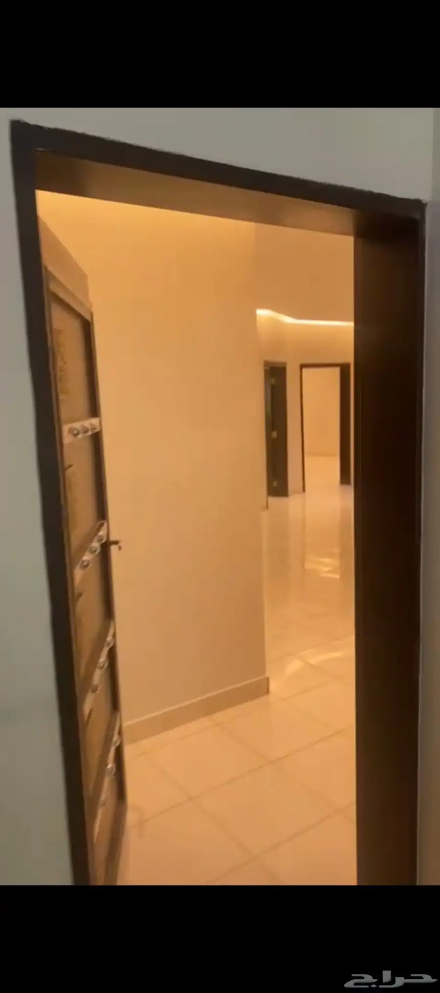 شقه فاخره للايجار شمال الرياض حى النرجس 0