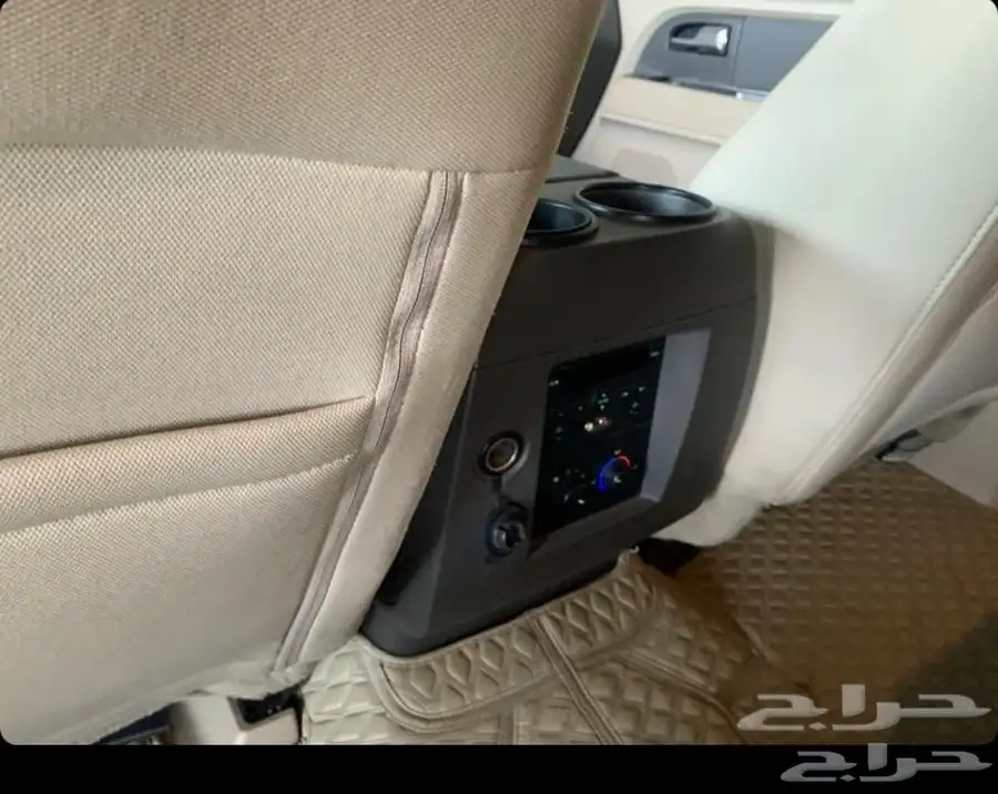 ford expedition 2012 ممش قليل 8
