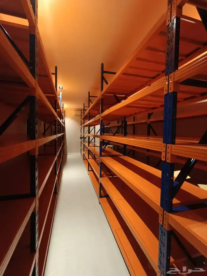 رفوف تخزين مستودعات ومحلات 0