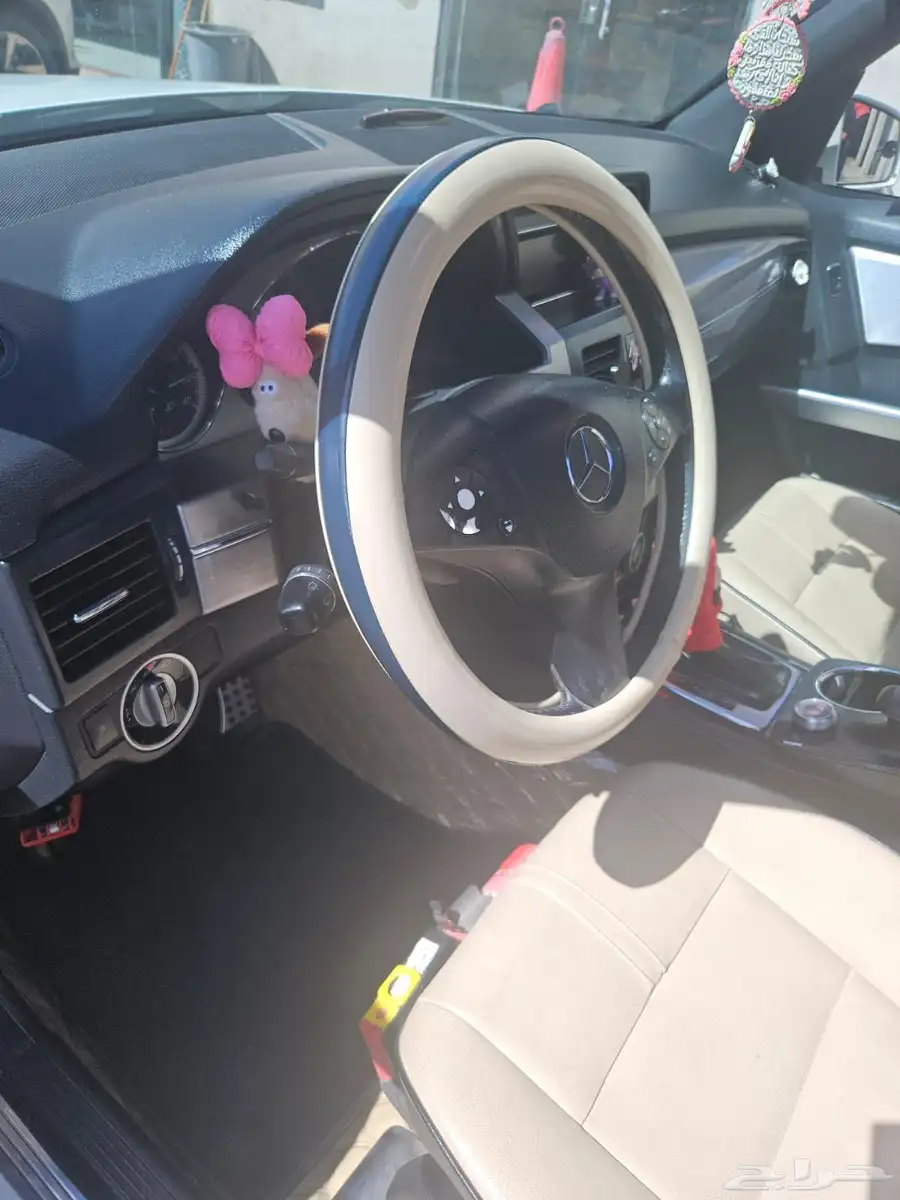 للبيع مرسيدس GLK 300 موديل 2012 3