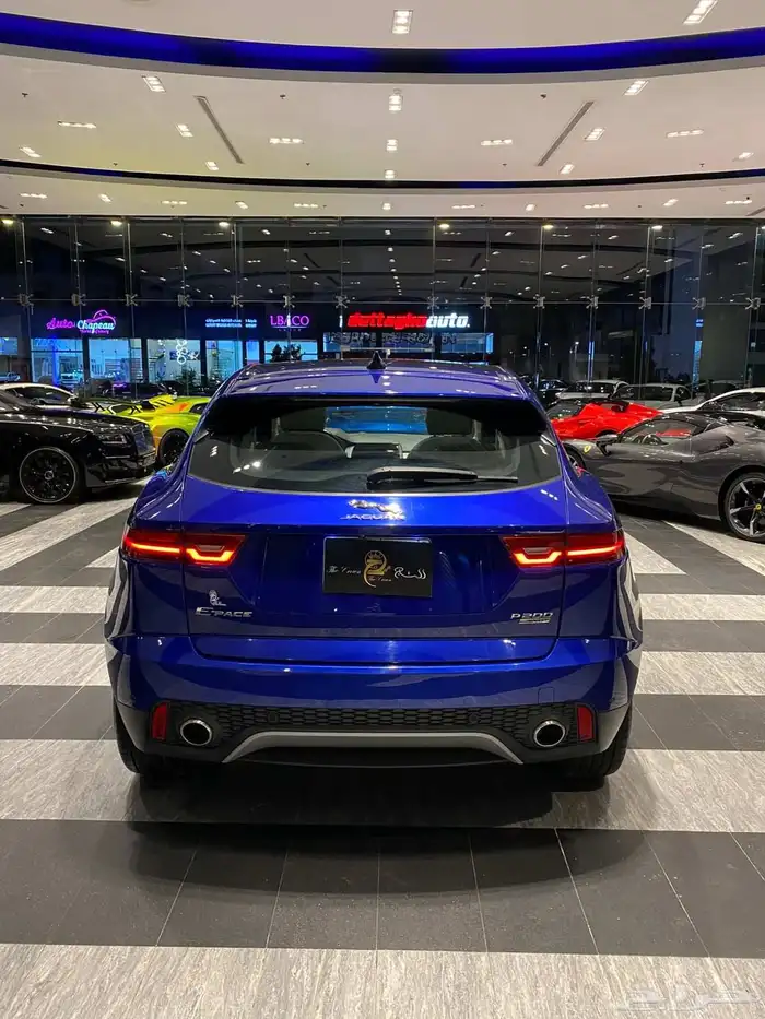 jaguar E-pace 5