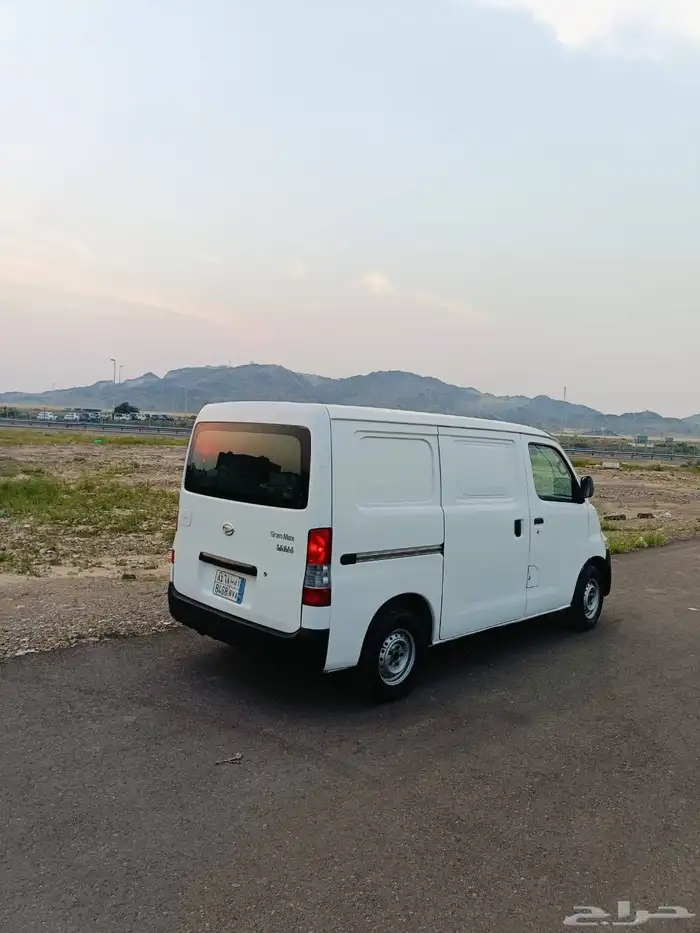 فان دايهاتسو بضاعه موديل 2015 الايجار شهري و اسبوعي 6