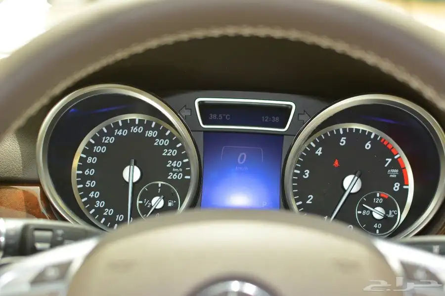 للبيع مرسيدس بنز ML400 موديل 2015 5