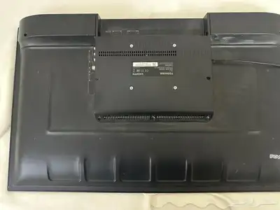 شاشه TOSHIBA بوصه32 2