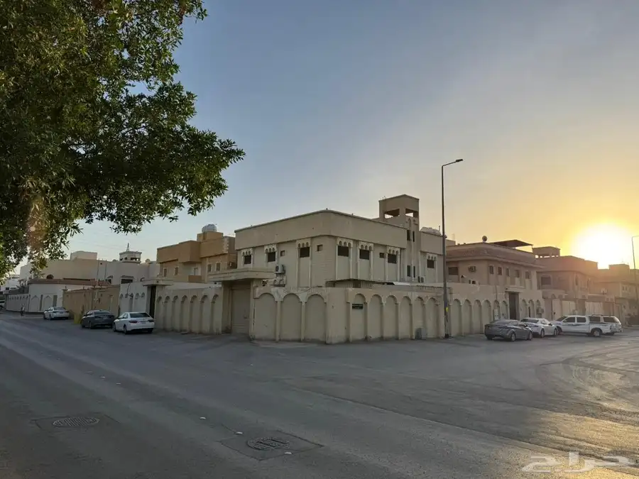 فيلا للبيع حي بدر تجاري سكني 0