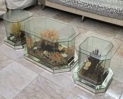 طاولة كبيرة واثنين صغار 0