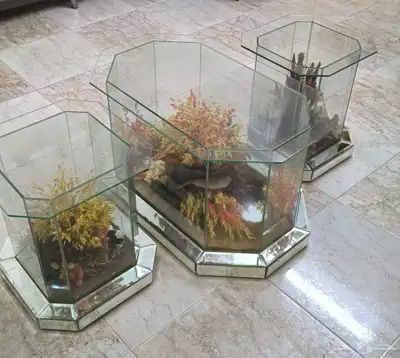 طاولة كبيرة واثنين صغار 2