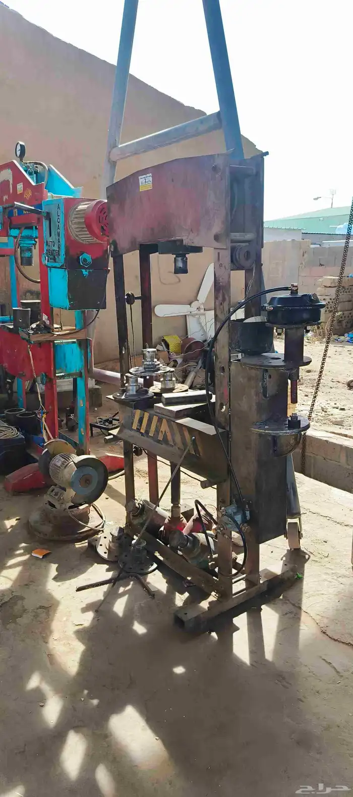 اغراض مخرطه مستخدم نظيف 0
