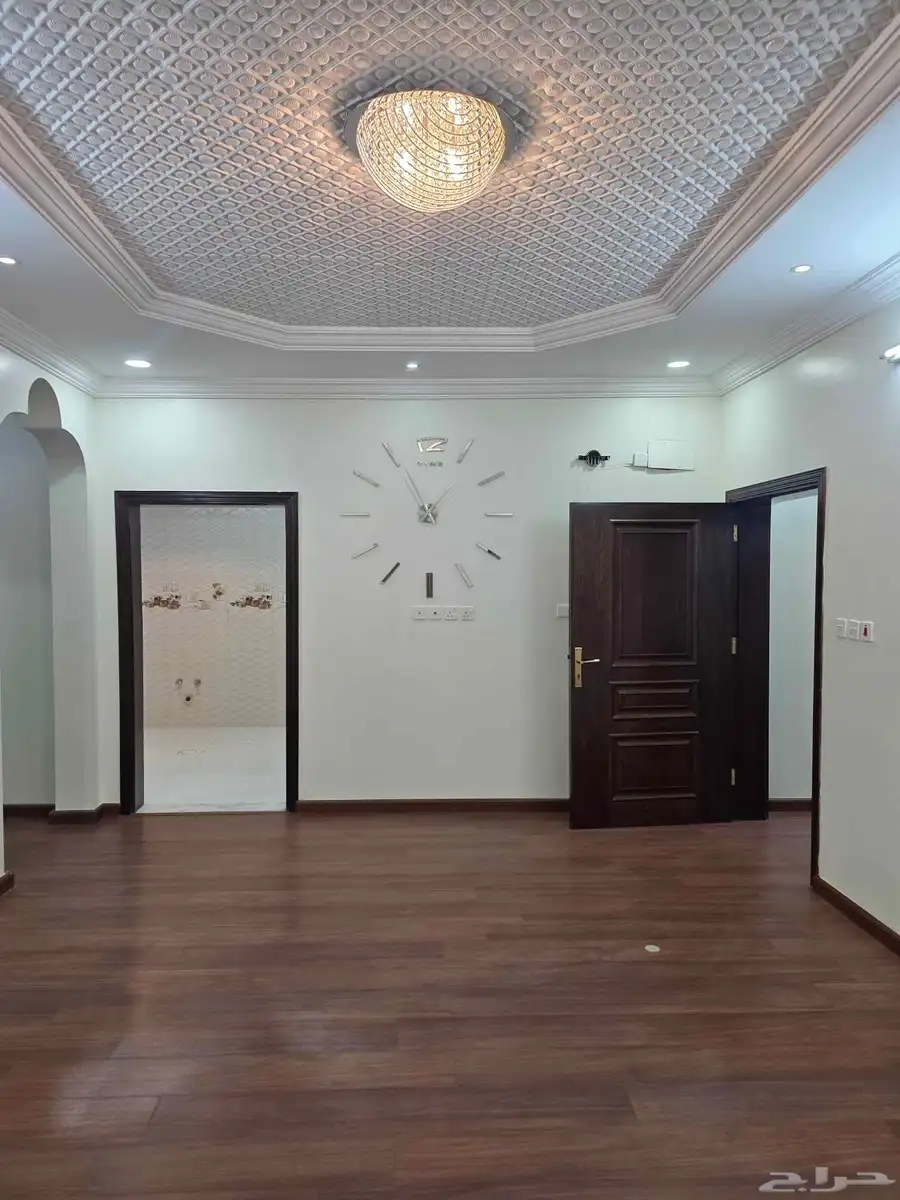 شقه 4 غرف مجدده للايجار حي المنار 4