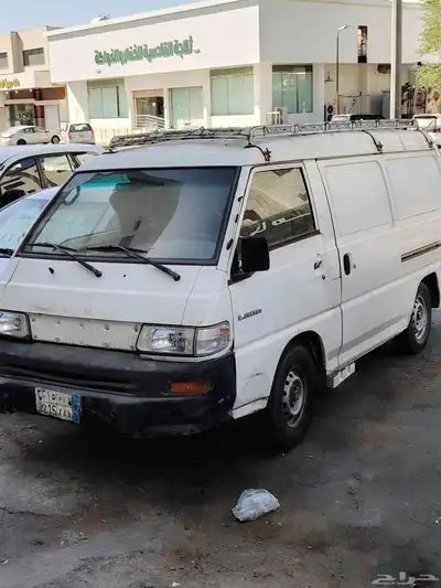 باص ماستوبيشي 1