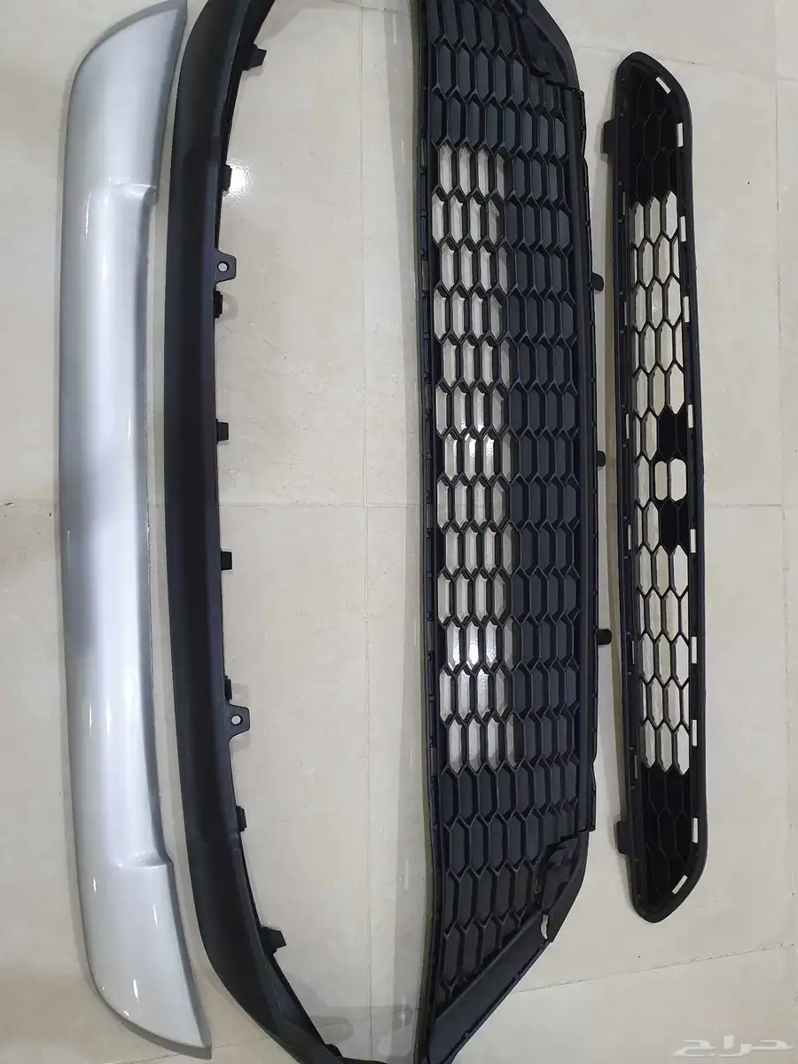 شبك أمامي تويوتا راف فور RAV4 2018 1