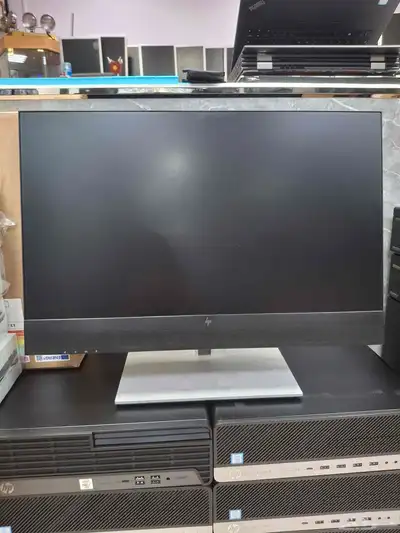 جهاز كمبيوتر مكتبي اتش بي بحالة ممتازة Hp EliteDesk 800 G5 7