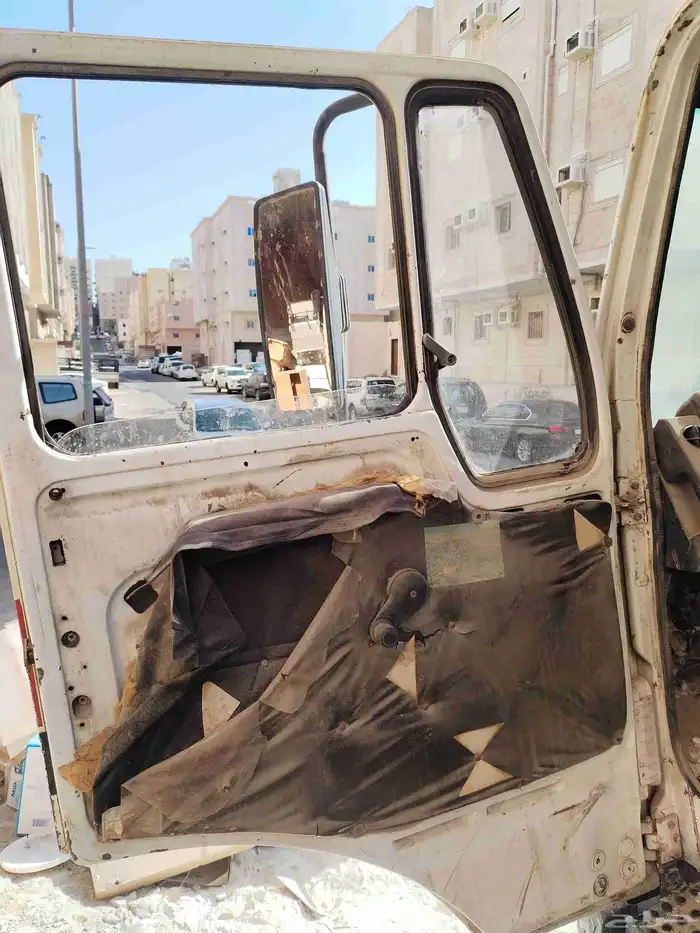 مرسيدس وايت ال بي 222 6