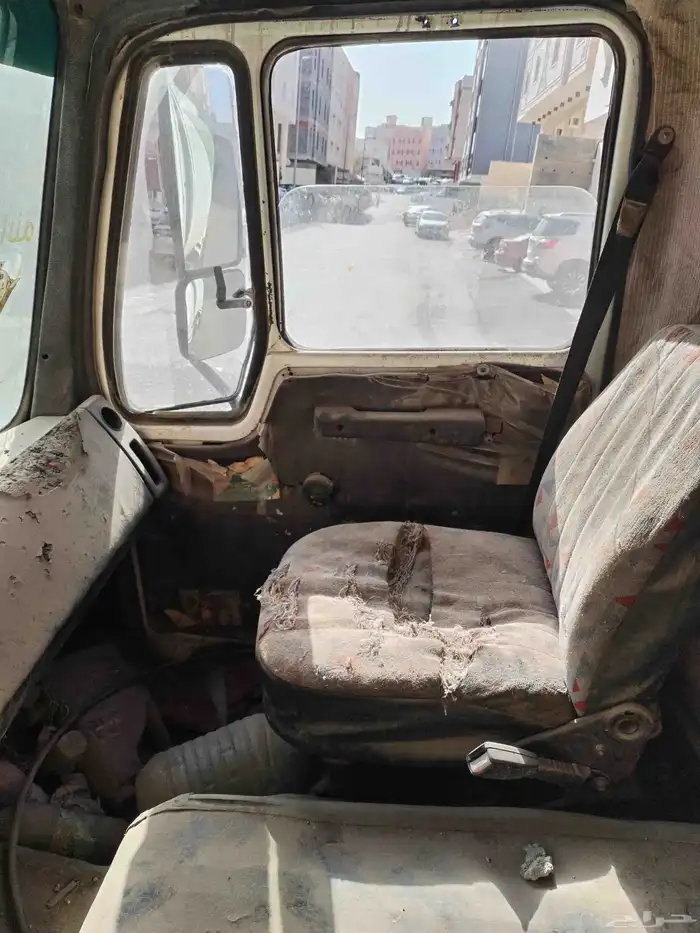 مرسيدس وايت ال بي 222 8