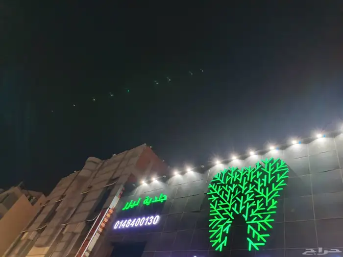 فني نيون حق لوحات مضيه للدعايه والاعلان 4