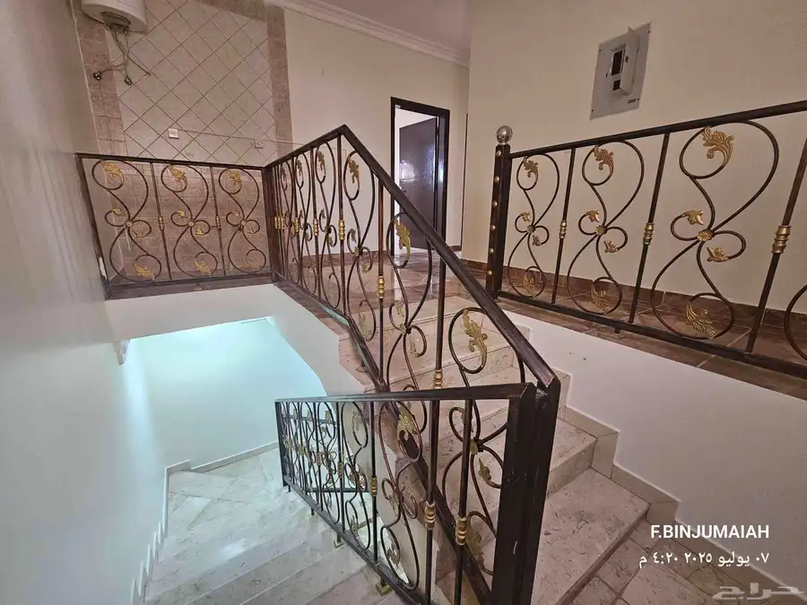 شقة للايجار دورين بحي الحمراء 55000 11