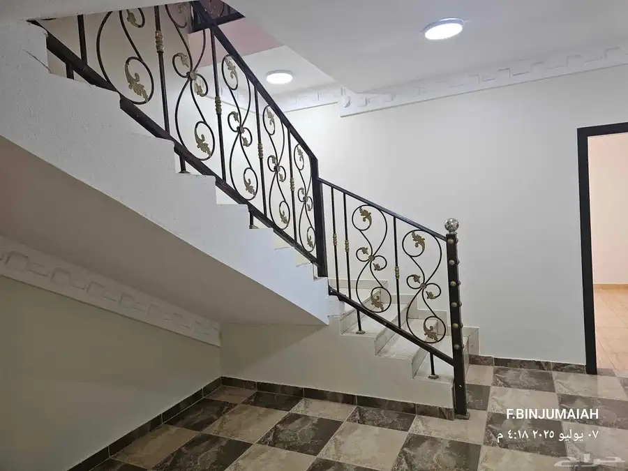 شقة للايجار دورين بحي الحمراء 55000 5