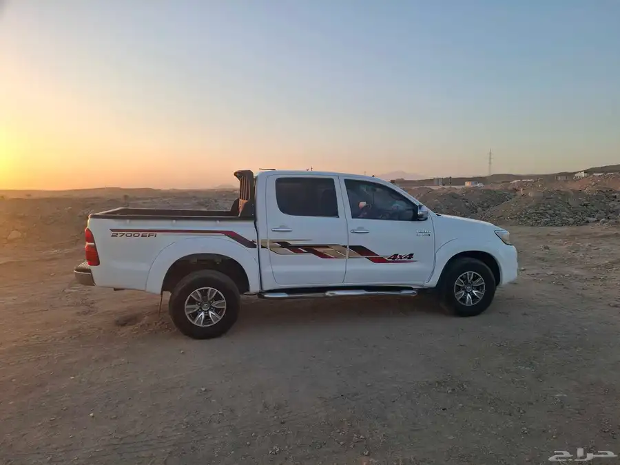 2012 model Toyota 0