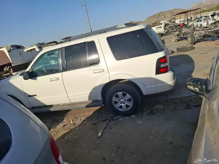 يوجد لدينا فورد اكسبلور موديل 2010 قطع غيار تشليح الحمدانيه 1