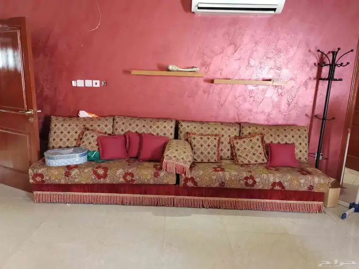 مجلس للبيع 0