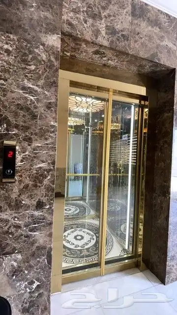 مصعد مستعمل للبيع استعمال نظيف جدا 3