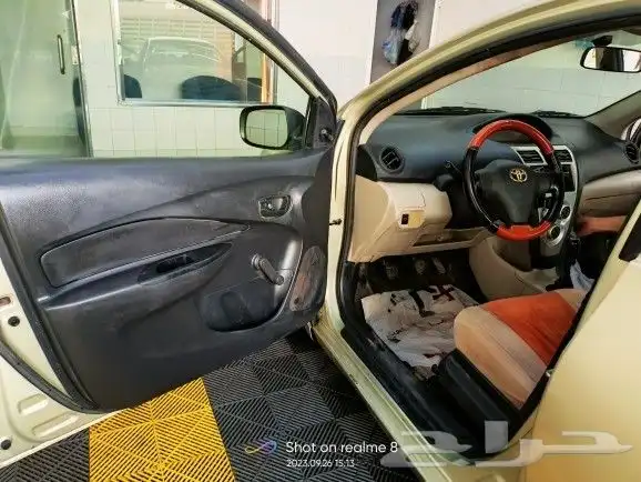 Toyota yaris 2008 1