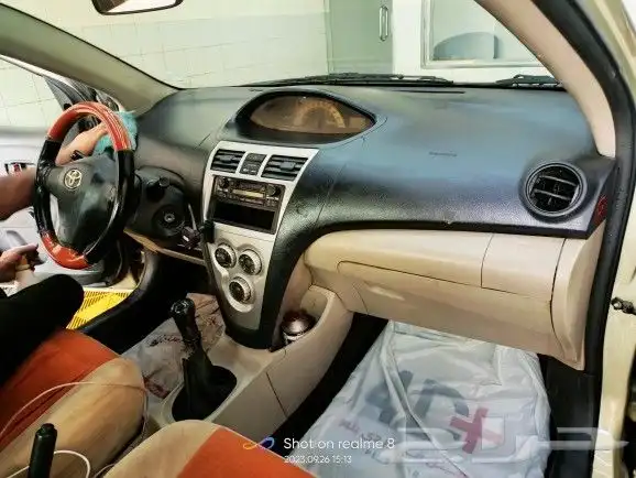 Toyota yaris 2008 3