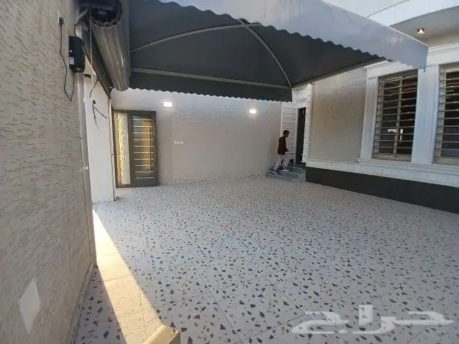للبيع فيلا دورين وملحق أحد رفيده خلف مدارس صفوان من 870 ألف 3