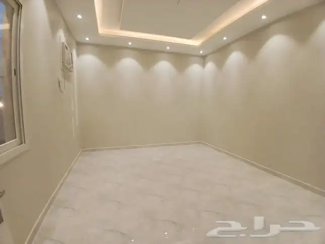 للبيع فيلا دورين وملحق غرب طريق المدينة العسكرية من 750 ألف 28