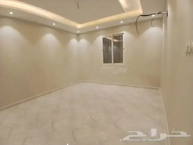 للبيع فيلا دورين وملحق غرب طريق المدينة العسكرية من 750 ألف 9
