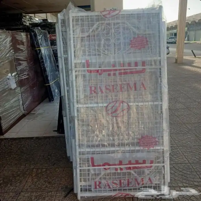 سراير حديد ومراتب وبطانيات دولايب خشب و حديد 23