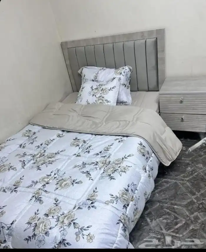 سراير حديد ومراتب وبطانيات دولايب خشب و حديد 29