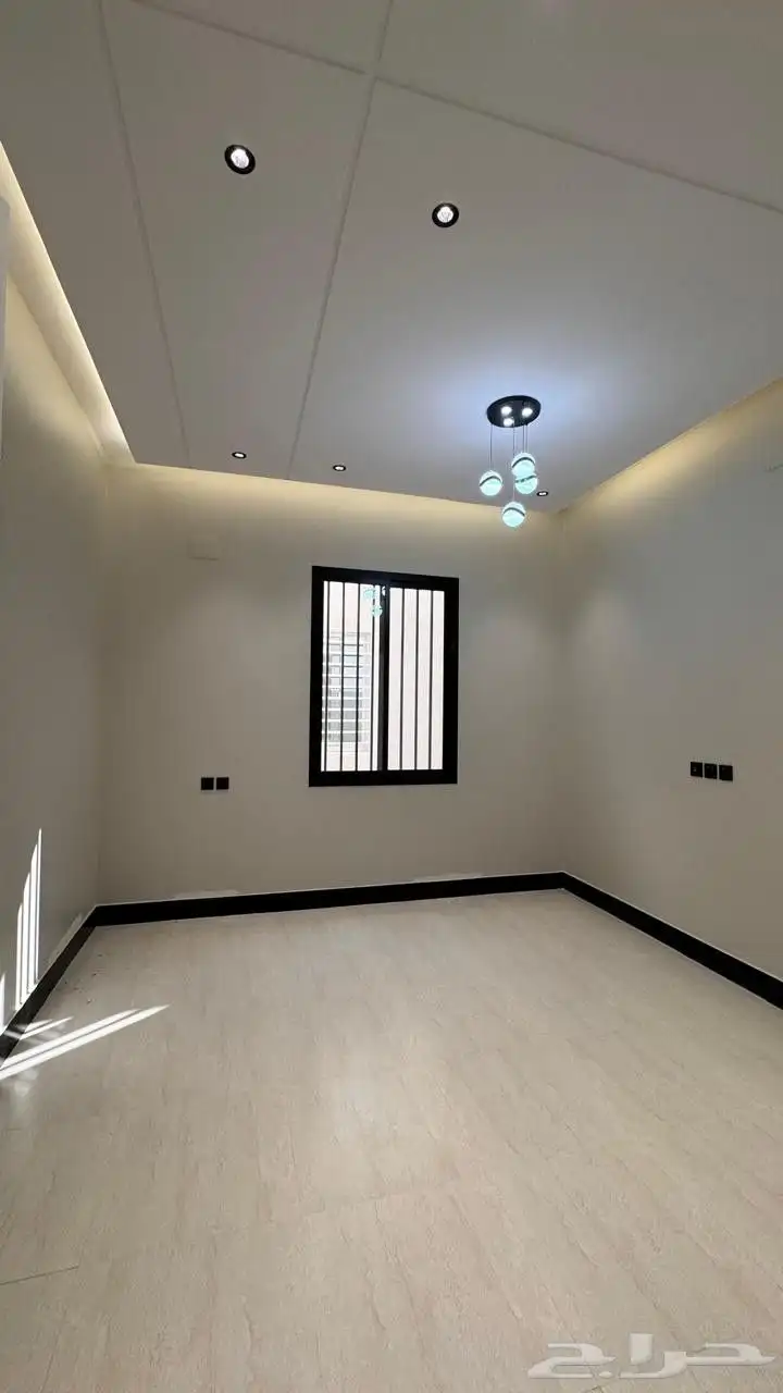 للبيع روف علوي بملحق وبايكة سيارة تشطيب راقي ف أحد رفيده 5