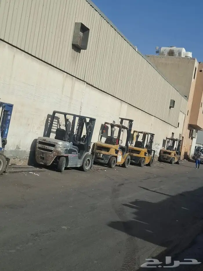 رافعات شوكيه فوركلفت جميع الأحجام للأيجار متوفر 0
