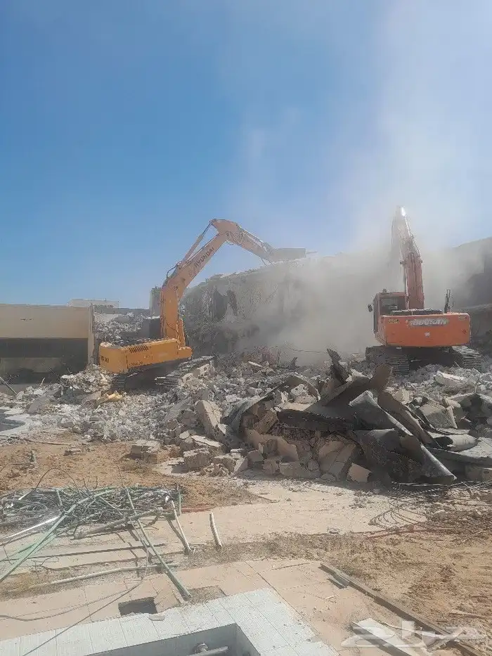 هدم وحفر اراضي 2