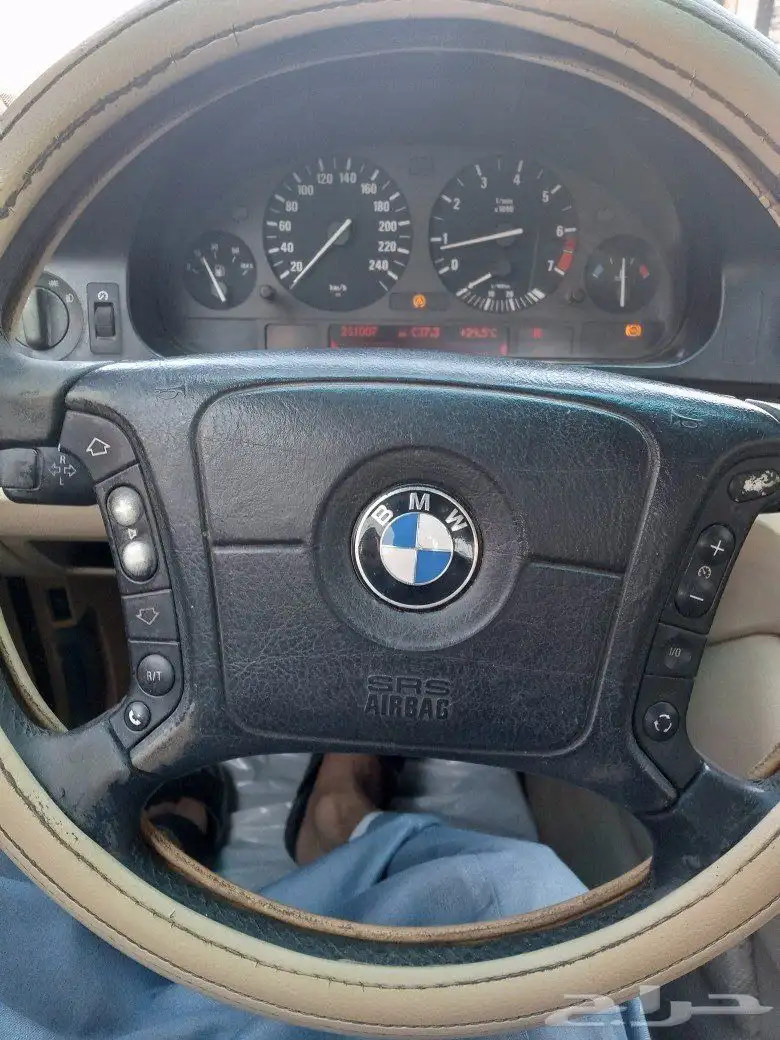 للبيع سياره BMW 1