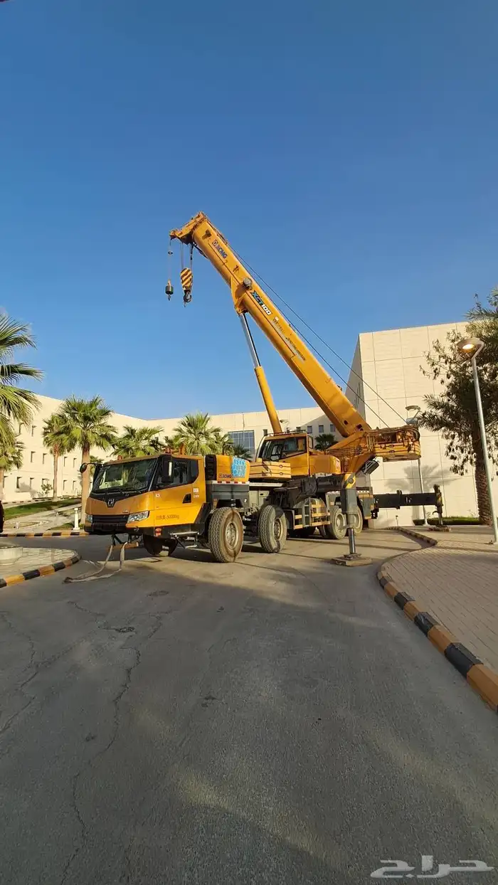 معدات ثقيله للايجار 2