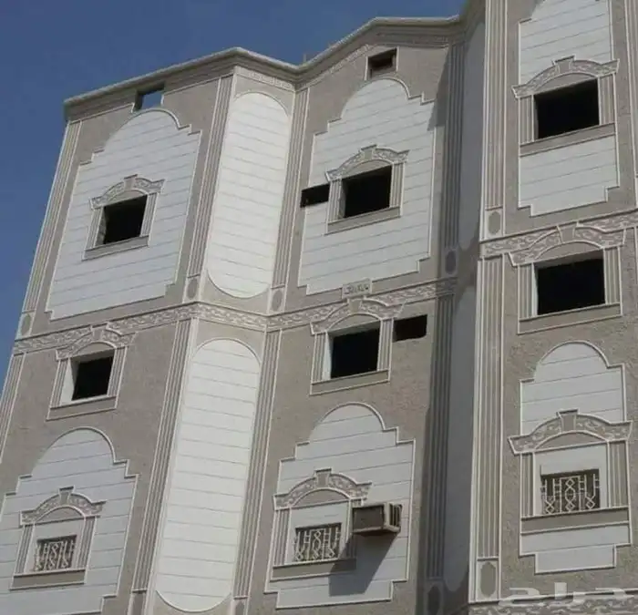 مقاول واجهات خارجيه لياسه ملونه وكسر رخام وحجر طبيعي باقل ال 3