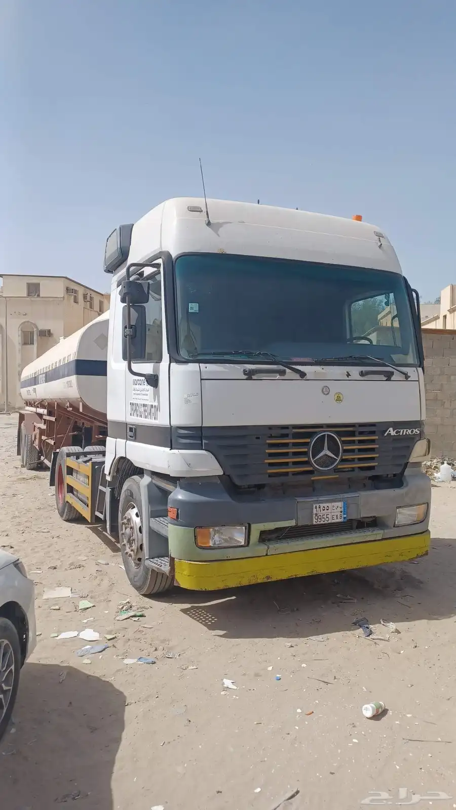 actross 2001 water tanker 1