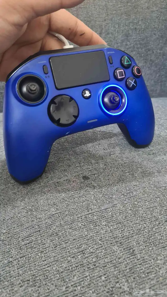 يد احترافي nacon برو 2 في مشكله بصيط 3