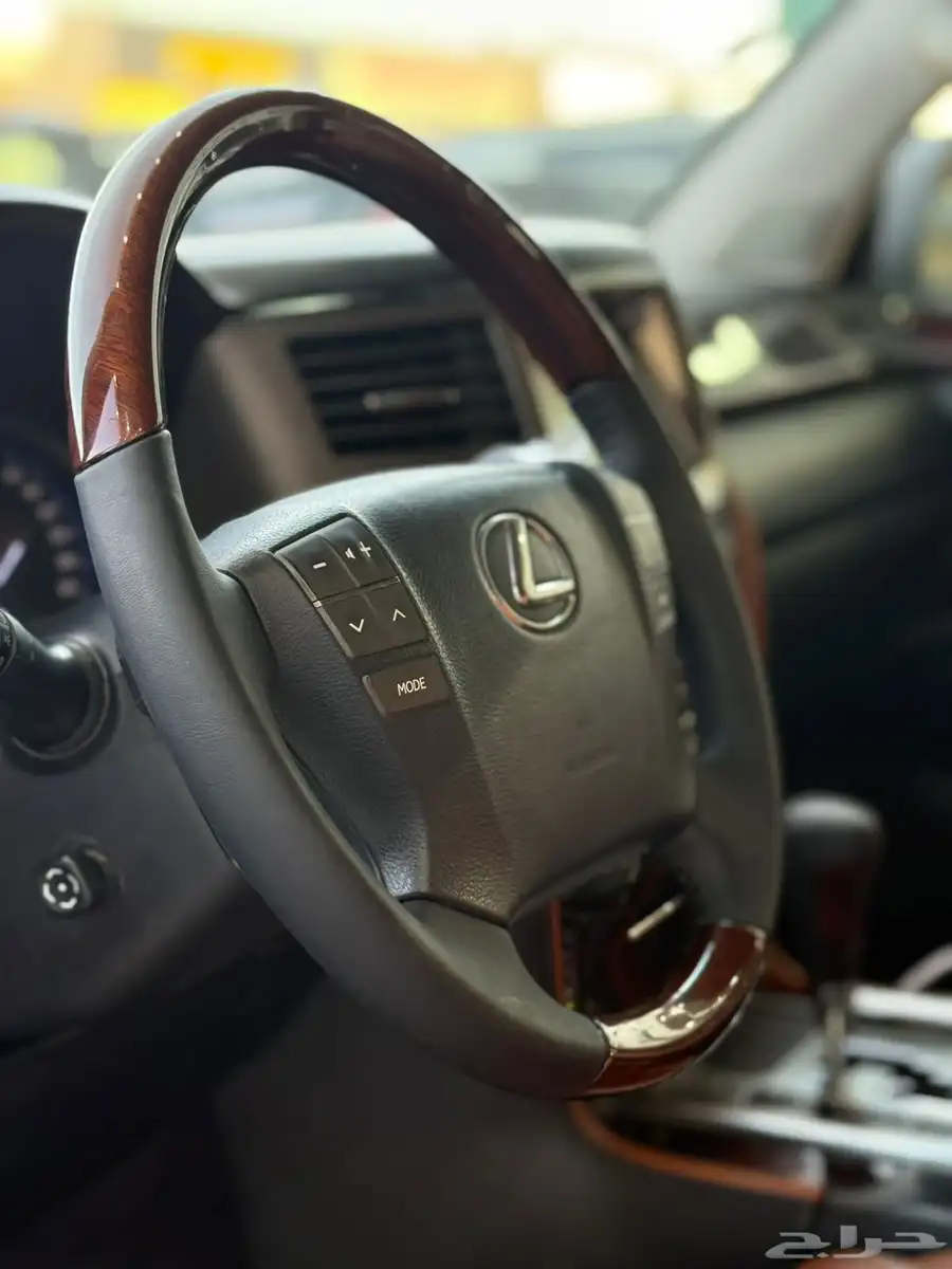 لكزس - 2011 - LX570 - فل كامل - بسعر 89 الف 5