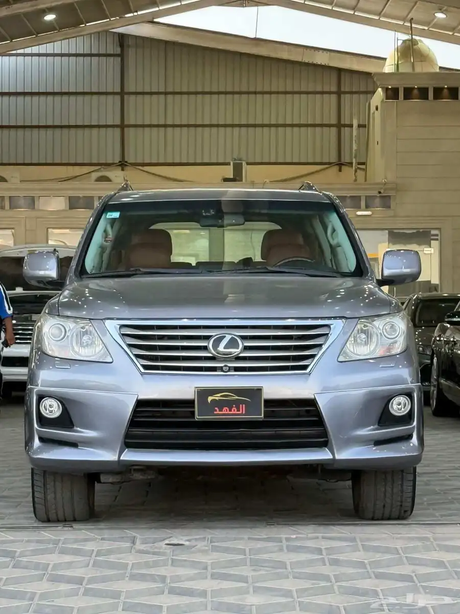 لكزس - 2011 - LX570 - فل كامل - بسعر 89 الف 4