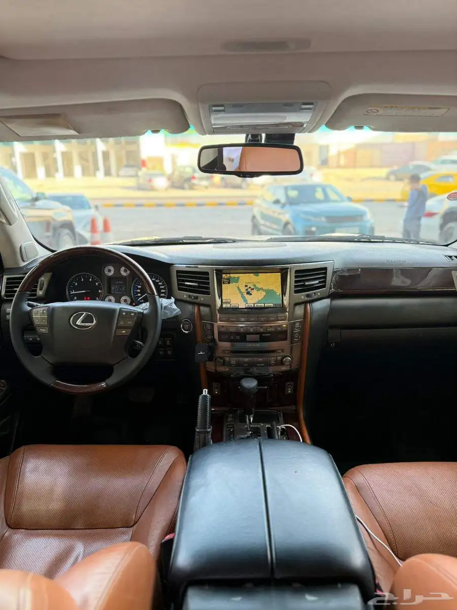 لكزس - 2011 - LX570 - فل كامل - بسعر 89 الف 16
