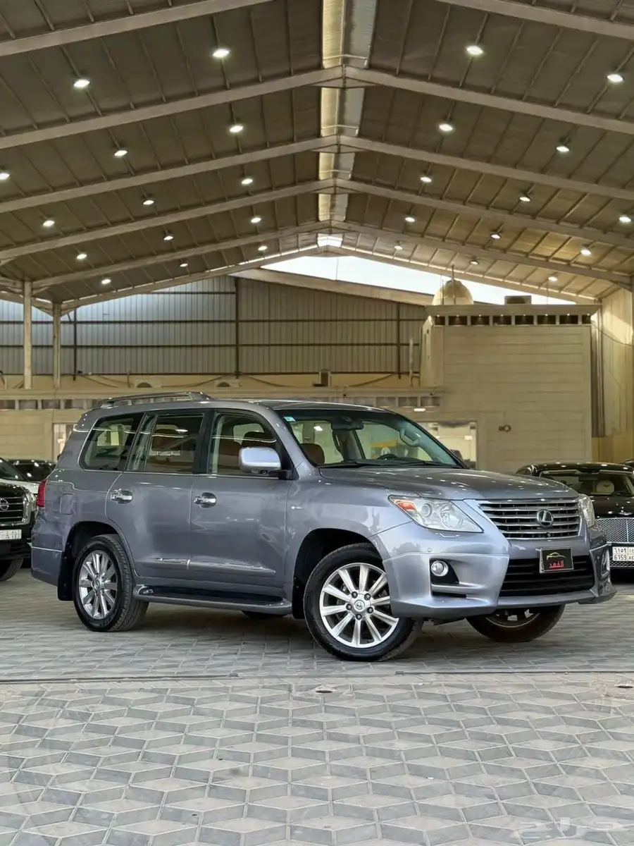 لكزس - 2011 - LX570 - فل كامل - بسعر 89 الف 0