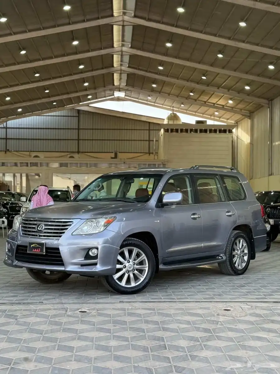 لكزس - 2011 - LX570 - فل كامل - بسعر 89 الف 3