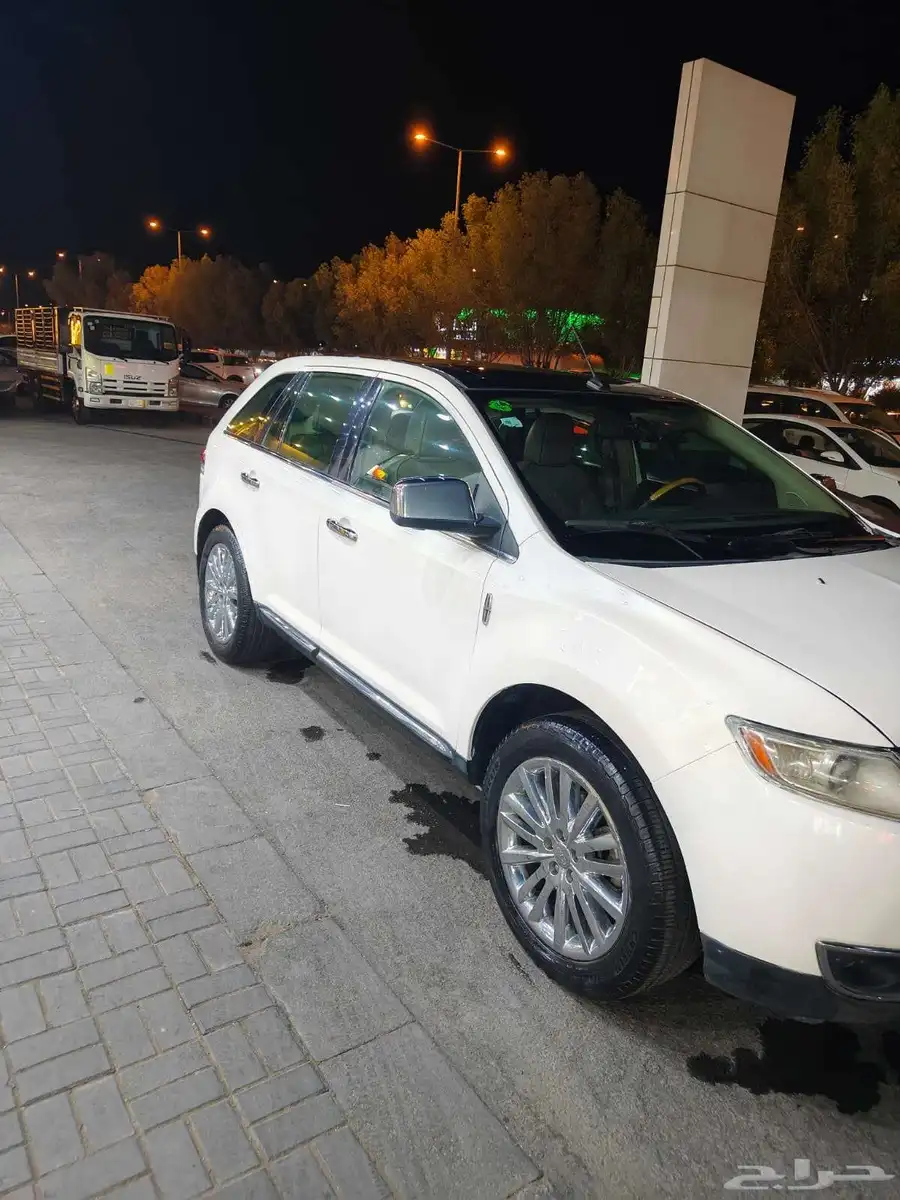 للبيع لينكولن MKX موديل 2011 فل كامل دفع رباعي (AWD) 8