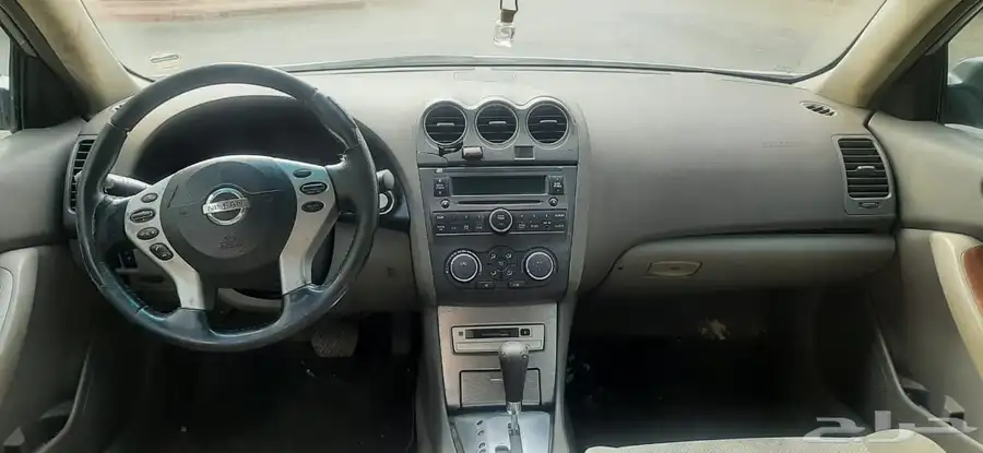 سياره نيسان التيما 2009 مرخصه جاهزه يوجد بها بعض الملاحيظ 1