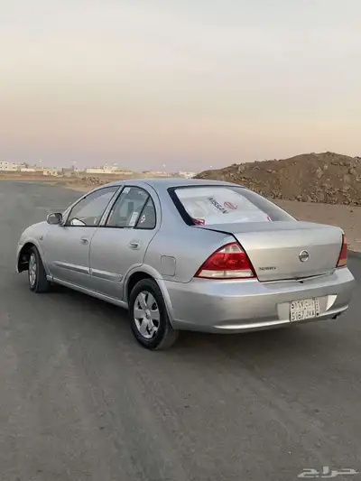 للبيع صني موديل 2010 2
