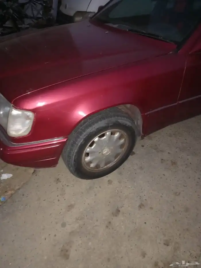 مرسيدس بنز بكس 300مفحوصه غيرمجدده مكينه وقيرعلي الشرط 2